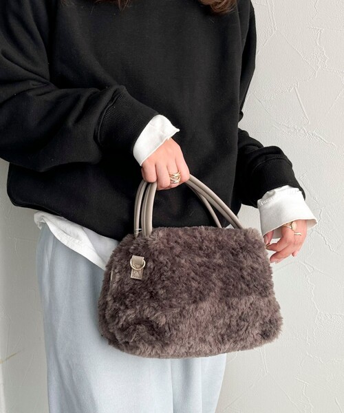 fredy emue（フレディエミュ）の「ボアトート2wayショルダートートバッグ（トートバッグ・レディース・アイボリー/グレー・FREE）」の9枚目の写真