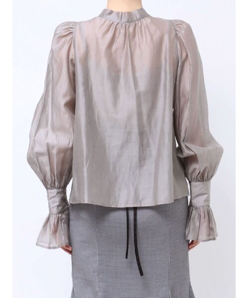 MERCURYDUO(マーキュリーデュオ)の「前後2WAY袖口フリルブラウス(シャツ/ブラウス・レディース・オフホワイト/ピンク/グレー・FREE)」の4枚目の写真