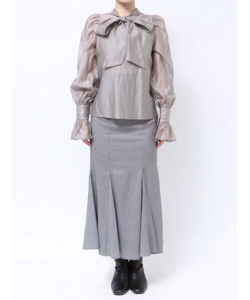 MERCURYDUO(マーキュリーデュオ)の「前後2WAY袖口フリルブラウス(シャツ/ブラウス・レディース・オフホワイト/ピンク/グレー・FREE)」の10枚目の写真