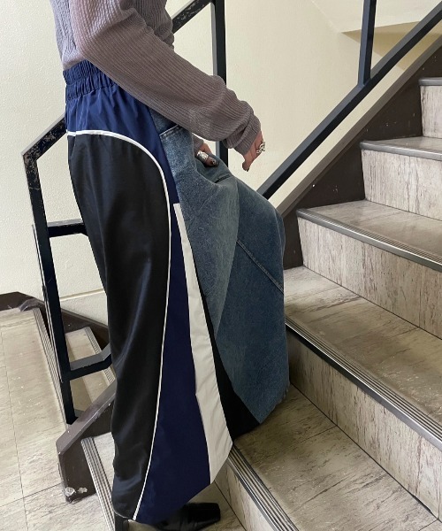 AIC.（エーアイシー）の「デニムリメイクロングスカート（スカート・レディース・ネイビー/ブラック・FREE）」の15枚目の写真