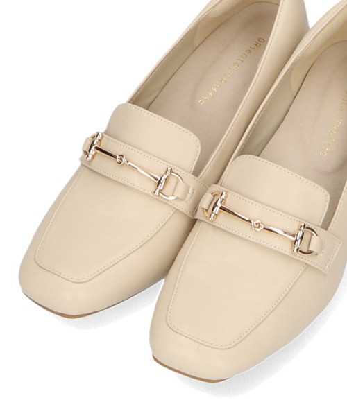 ORiental TRaffic(オリエンタルトラフィック)の「\ 跳べるパンプス / ふかふか ビット ヒール ローファー /R-3214(パンプス・レディース・ベージュ/キャメル/ブラック/ブルー/ブラウン・33/39/40/41/42/34/35/36/37/38/43)」の10枚目の写真