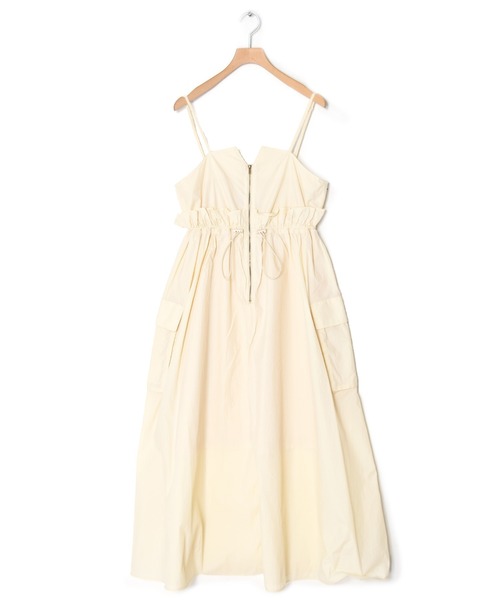 w closet（ダブルクローゼット）の「キャミソールワンピース（ワンピース・レディース・ライトカーキ・FREE）」の4枚目の写真