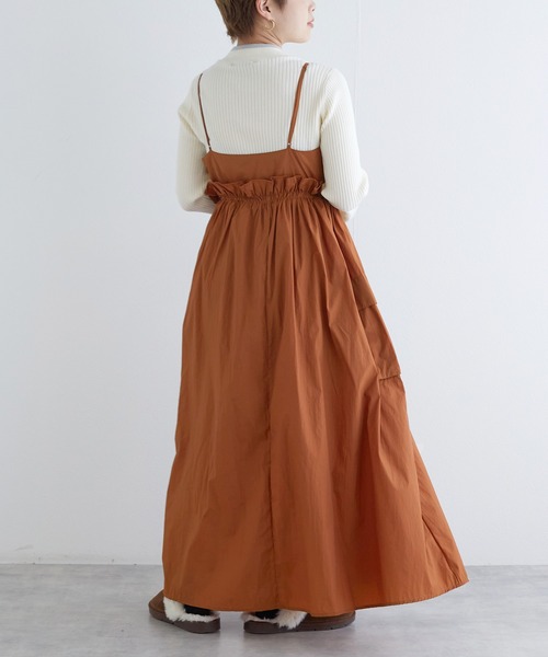 w closet（ダブルクローゼット）の「キャミソールワンピース（ワンピース・レディース・ライトカーキ・FREE）」の10枚目の写真