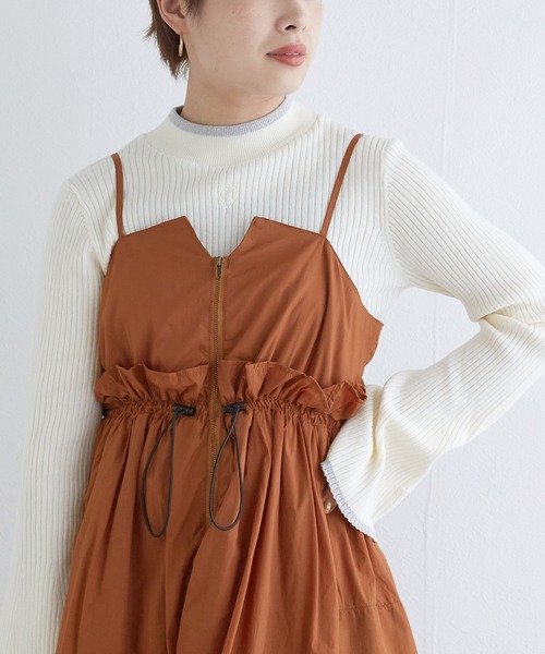 w closet（ダブルクローゼット）の「キャミソールワンピース（ワンピース・レディース・ライトカーキ・FREE）」の11枚目の写真