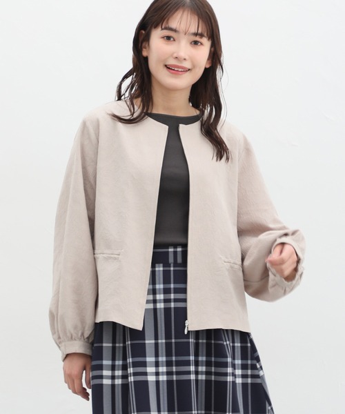 Honeys(ハニーズ)の「ボートネックタンクトップ(タンクトップ・レディース・スミクロ/アイボリー/ブラック/グレイッシュベージュ/ブルー/ブラウン・S/M/L/LL)」の15枚目の写真