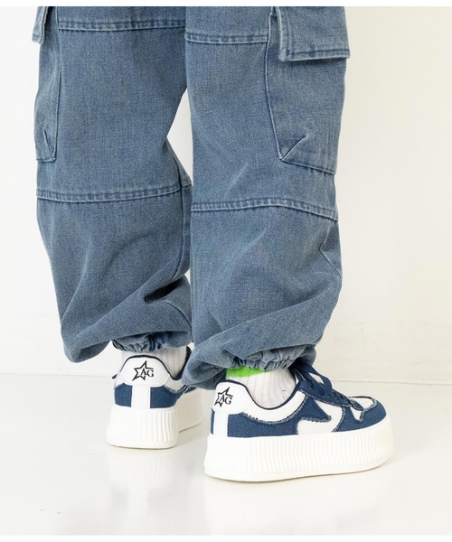 ANAP GｉRL（アナップガール）の「デニムキリカエスニーカー（スニーカー・キッズ・ブルー・S/M/L）」の4枚目の写真