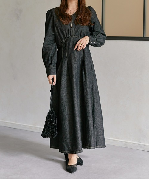 Thevon（ゼボン）の「ウエストタックシェイプワンピース（ワンピース・レディース・アイボリー/ブラック/ネイビー・MEDIUM/TM）」の12枚目の写真