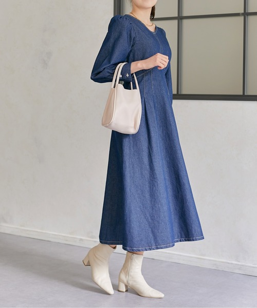 Thevon（ゼボン）の「ウエストタックシェイプワンピース（ワンピース・レディース・アイボリー/ブラック/ネイビー・MEDIUM/TM）」の13枚目の写真