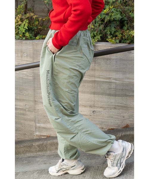 Manhattan Portage(マンハッタンポーテージ)の「【 Manhattan Portage / マンハッタンポーテージ 】ワイドテーパードパンツ ナイロン 24SS-MP-M562 MNF(その他パンツ・メンズ・ブラック/カーキ・M/L)」の13枚目の写真