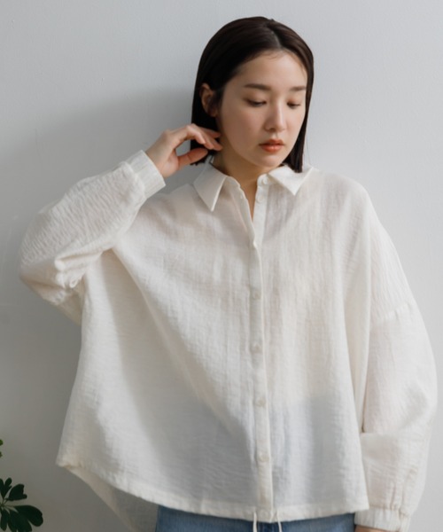 AMERICAN RAG CIE（アメリカンラグシー）の「【ARC】麻混シアー裾ドロストシャツ（シャツ/ブラウス・レディース・ブルー/オフホワイト/ベージュ/ブラック・FREE）」の8枚目の写真