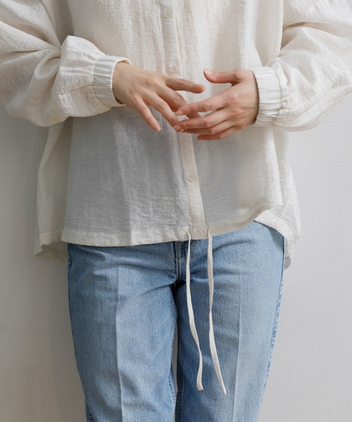 AMERICAN RAG CIE（アメリカンラグシー）の「【ARC】麻混シアー裾ドロストシャツ（シャツ/ブラウス・レディース・ブルー/オフホワイト/ベージュ/ブラック・FREE）」の12枚目の写真