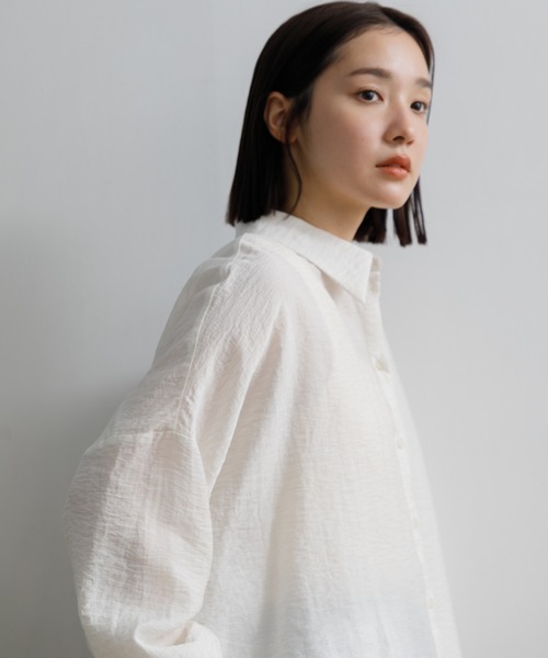 AMERICAN RAG CIE（アメリカンラグシー）の「【ARC】麻混シアー裾ドロストシャツ（シャツ/ブラウス・レディース・ブルー/オフホワイト/ベージュ/ブラック・FREE）」の10枚目の写真