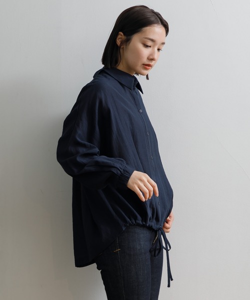 AMERICAN RAG CIE（アメリカンラグシー）の「【ARC】麻混シアー裾ドロストシャツ（シャツ/ブラウス・レディース・ブルー/オフホワイト/ベージュ/ブラック・FREE）」の22枚目の写真