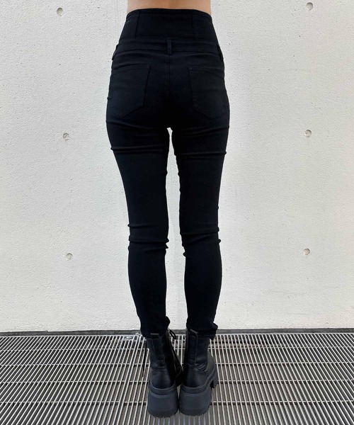 ENVYM（アンビー）の「ハイウエストボタンジェギンス（その他パンツ・レディース・ブラック・SMALL/MEDIUM）」の14枚目の写真