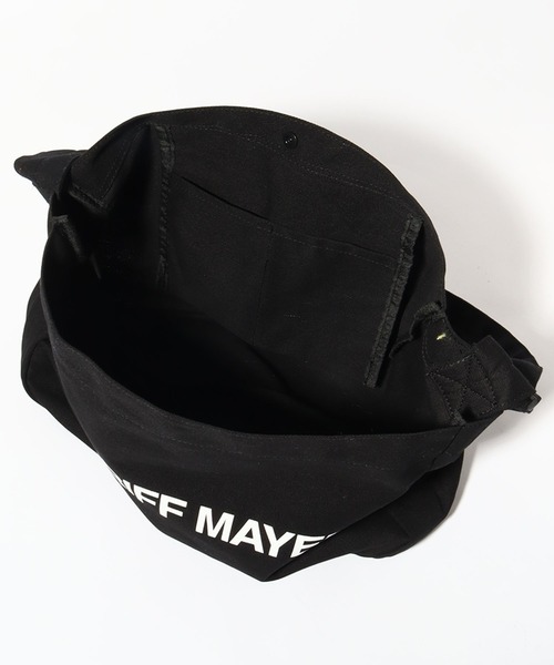 KRIFF MAYER(クリフメイヤー)の「【KRIFF MAYER/クリフメイヤー】ニュースペーパー キャンバス ロゴ ショルダーバッグ(ショルダーバッグ・メンズ・ブラック/アイボリー・FREE)」の11枚目の写真