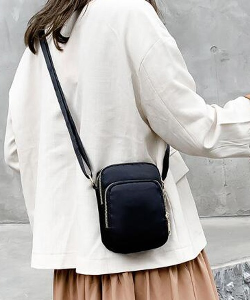 Miniministore(ミニミニストア)の「ミニショルダーバッグ ミニポシェット軽量(ショルダーバッグ・レディース・ダークグレー/ネイビー/パープル/ブラック/レッド・FREE)」の7枚目の写真