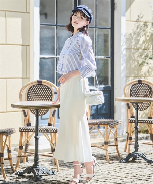 SWINGLE（スウィングル）の「ラインストーン釦ショート丈シャツブラウス（シャツ/ブラウス・レディース・オフホワイト/ブルー系その他/ホワイト系その他・FREE）」の10枚目の写真