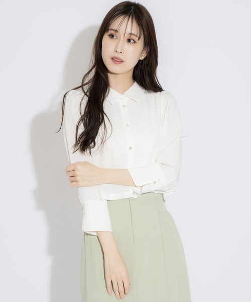 SWINGLE（スウィングル）の「ラインストーン釦ショート丈シャツブラウス（シャツ/ブラウス・レディース・オフホワイト/ブルー系その他/ホワイト系その他・FREE）」の8枚目の写真