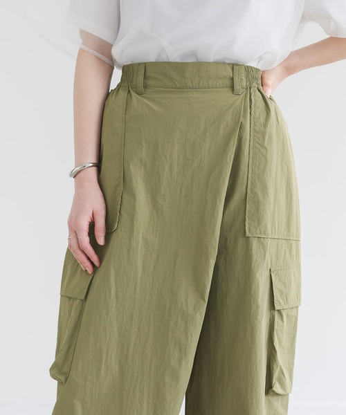 n'OrLABEL（ノアールレーベル）の「『カシュクールワイドカーゴパンツ』（カーゴパンツ・レディース・ブラック/ホワイト/ライトカーキ・1/2）」の21枚目の写真