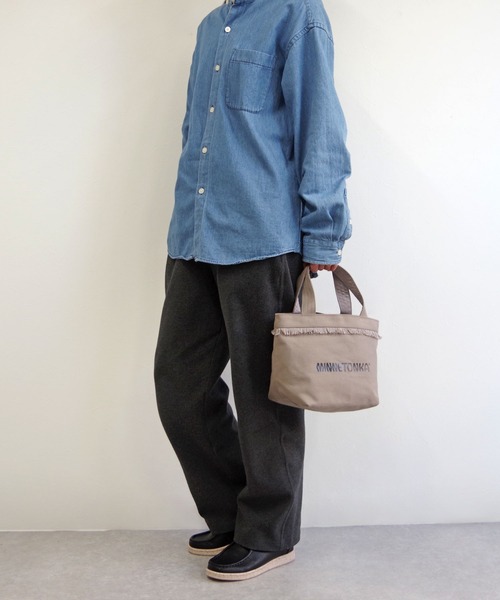 Minnetonka（ミネトンカ）の「MINNETONKA（ミネトンカ） / フリンジロゴトートバッグ キャンバスバッグ スモールトート（トートバッグ・レディース・グレー/アイボリー/ブラック/ブラウン・FREE）」の6枚目の写真