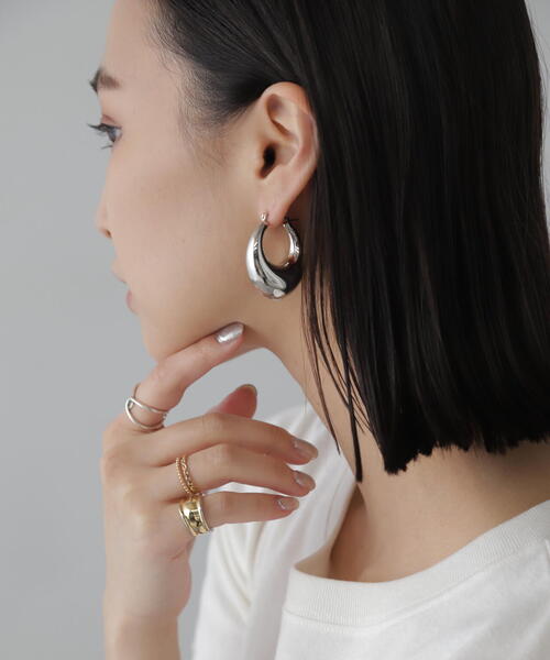 FREE'S MART（フリーズマート）の「◆ボリュームピアス（ピアス（両耳用）・レディース・シルバー・ﾌﾘ-）」の6枚目の写真