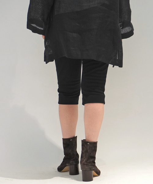 AP STUDIO（エーピーストゥディオ）の「カプリパンツ（その他パンツ・レディース・ブラック・38/36/34）」の3枚目の写真