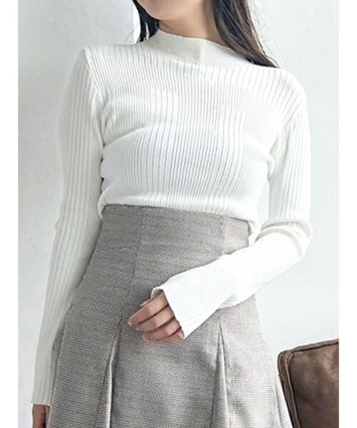 MERCURYDUO（マーキュリーデュオ）の「シンプルボトルネックニット（ニット/セーター・レディース・チャコールグレー/ブラック/パープル/オフホワイト/ベビーピンク/レッド・FREE）」の2枚目の写真