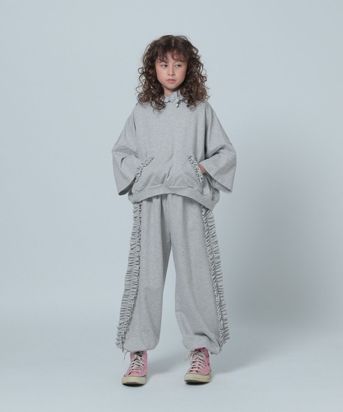 LOWRYS FARM（ローリーズファーム）の「フリルミニウラケパンツ　 124762（スウェットパンツ・キッズ・ブラック/ピンク/グレー・160cm/150cm）」の19枚目の写真