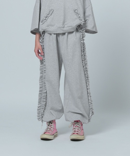 LOWRYS FARM（ローリーズファーム）の「フリルミニウラケパンツ　 124762（スウェットパンツ・キッズ・ブラック/ピンク/グレー・160cm/150cm）」の22枚目の写真