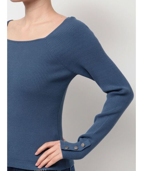 RESEXXY(リゼクシー)の「シンプルデザインニットトップス(ニット/セーター・レディース・ホワイト/レッド/ブルー/ブラック・FREE)」の11枚目の写真