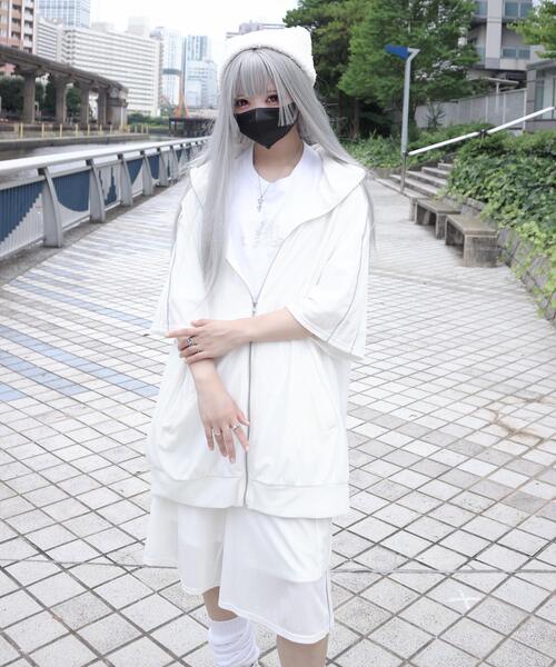 Whinny(ホワイニー)の「Whinny/ベロキラの半袖(ジャージ・レディース・ブラック/ホワイト/グレー・FREE)」の7枚目の写真