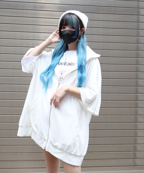 Whinny(ホワイニー)の「Whinny/ベロキラの半袖(ジャージ・レディース・ブラック/ホワイト/グレー・FREE)」の16枚目の写真