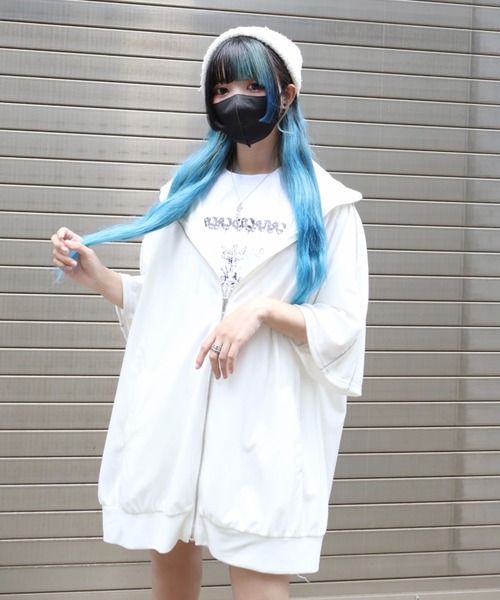 Whinny(ホワイニー)の「Whinny/ベロキラの半袖(ジャージ・レディース・ブラック/ホワイト/グレー・FREE)」の17枚目の写真