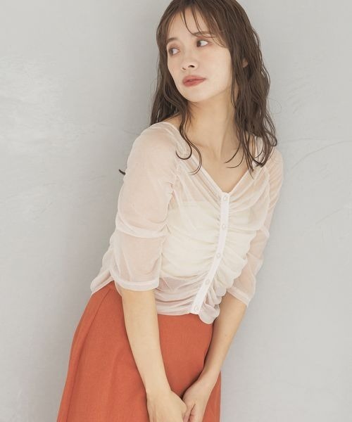 mysty woman（ミスティウーマン）の「シャーリングラメシアートップス　140923（Tシャツ/カットソー・レディース・オフホワイト/ライトグレー/ブラック・FREE）」の2枚目の写真