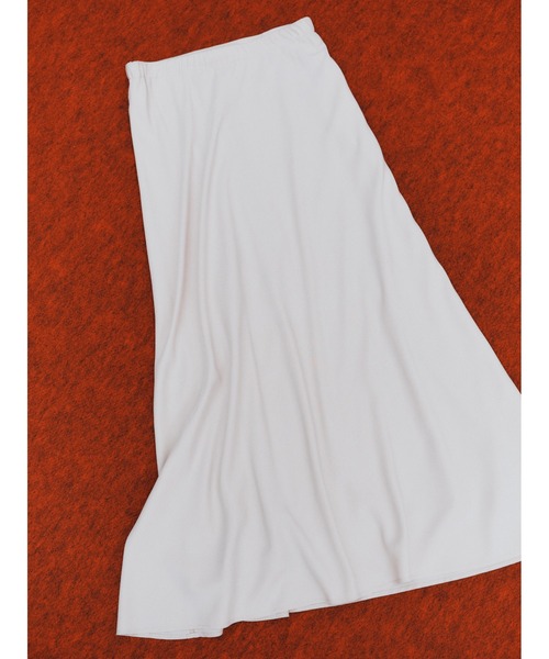 Mila Owen（ミラオーウェン）の「ウエストゴムバイアスナロースカート（スカート・レディース・アイボリー/レオパード/チャコールグレー・1/0）」の16枚目の写真