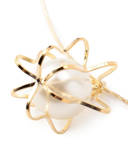 BEAUTY&YOUTH UNITED ARROWS（ビューティーアンドユースユナイテッドアローズ）の「BY 3Dフラワーモチーフペンダント（ネックレス・レディース・ゴールド/シルバー・フリー）」の8枚目の写真