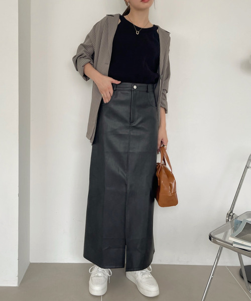 Ada.(エイダ)の「ヴィンテージライク ナロー フェイクレザー スカート(スカート・レディース・ブラウン/ブラック・S/M)」の10枚目の写真
