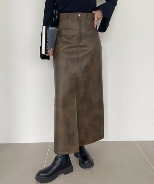 Ada.(エイダ)の「ヴィンテージライク ナロー フェイクレザー スカート(スカート・レディース・ブラウン/ブラック・S/M)」の12枚目の写真