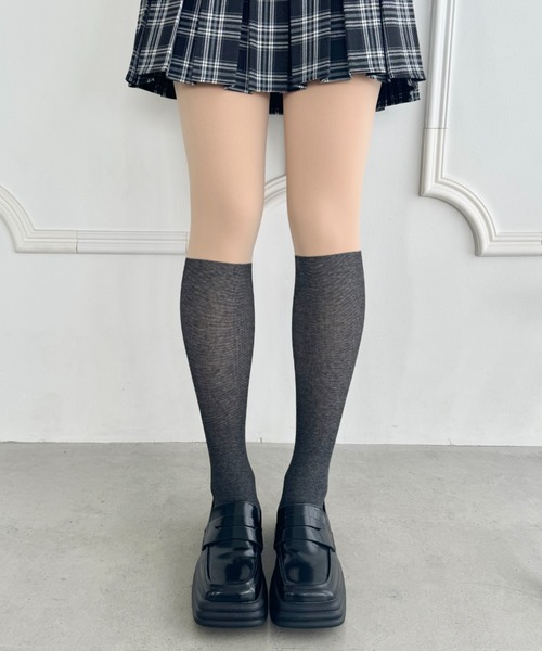 Loueme(ルエム)の「【裏起毛】ハイソックスフェイクタイツ(タイツ/ストッキング・レディース・グレー/ブラック/モカ・FREE)」の5枚目の写真