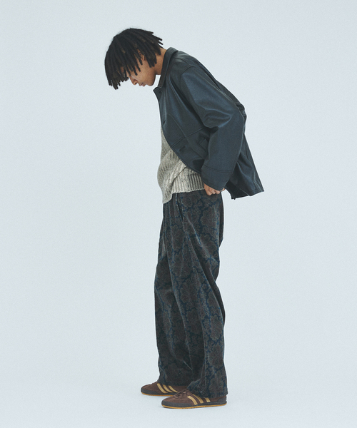 JOURNAL STANDARD(ジャーナルスタンダード)の「ベロアコード オーバーパンツ(その他パンツ・メンズ・ボルドー/ブラック系その他/コバルトブルー・SMALL/MEDIUM/LARGE)」の17枚目の写真