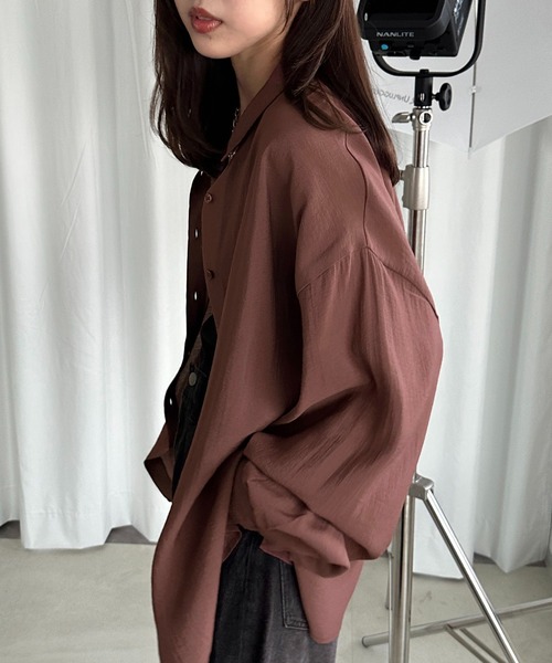 apres jour mignon（アプレジュールミニョン）の「カラーシャツ【ZOZOTOWN限定アイテム】（シャツ/ブラウス・レディース・ダークブラウン/カーキ/ボルドー/マスタード・X-LARGE/フリー）」の4枚目の写真