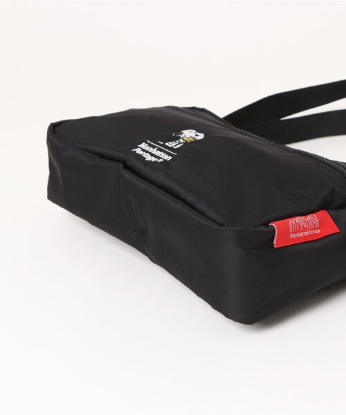 Manhattan Portage(マンハッタンポーテージ)の「Jogger Bag PEANUTS FW2024(ショルダーバッグ・レディース・ブラック・X-SMALL)」の15枚目の写真