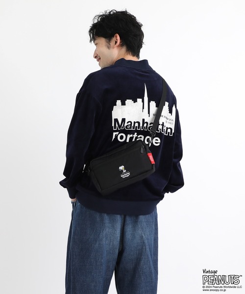 Manhattan Portage(マンハッタンポーテージ)の「Jogger Bag PEANUTS FW2024(ショルダーバッグ・レディース・ブラック・X-SMALL)」の1枚目の写真