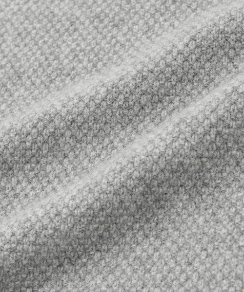 ATON(エイトン)の「ATON(エイトン) LAMBS WOOL CREWNECK SWEATER KRAGCW0402(ニット/セーター・メンズ・チャコールグレー/ライトグレー・4/6)」の5枚目の写真
