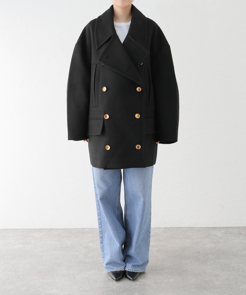 Noble(ノーブル)の「NEARbyME/ニアーバイミー Gold Botton Oversized Pea Coat(ピーコート・レディース・ブラック・FREE)」の5枚目の写真