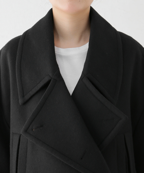 Noble(ノーブル)の「NEARbyME/ニアーバイミー Gold Botton Oversized Pea Coat(ピーコート・レディース・ブラック・FREE)」の9枚目の写真