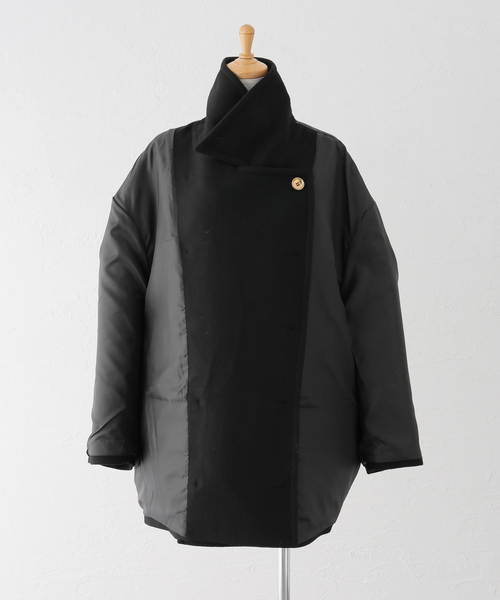 Noble(ノーブル)の「NEARbyME/ニアーバイミー Gold Botton Oversized Pea Coat(ピーコート・レディース・ブラック・FREE)」の19枚目の写真