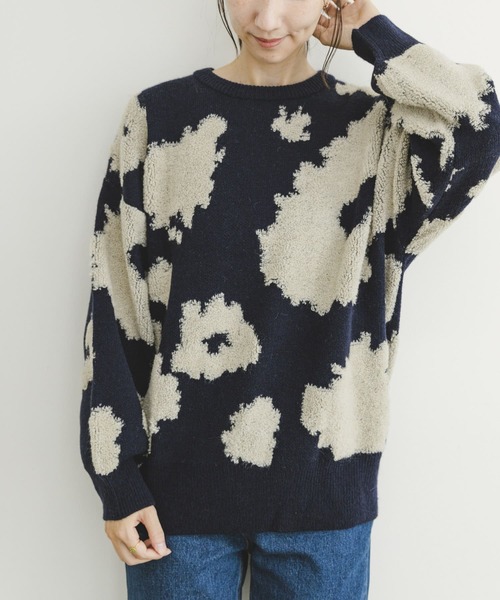 ITEMS URBANRESEARCH（アイテムズ アーバンリサーチ）の「フラワージャガードニット（ニット/セーター・レディース・グレー/ネイビー・FREE）」の14枚目の写真