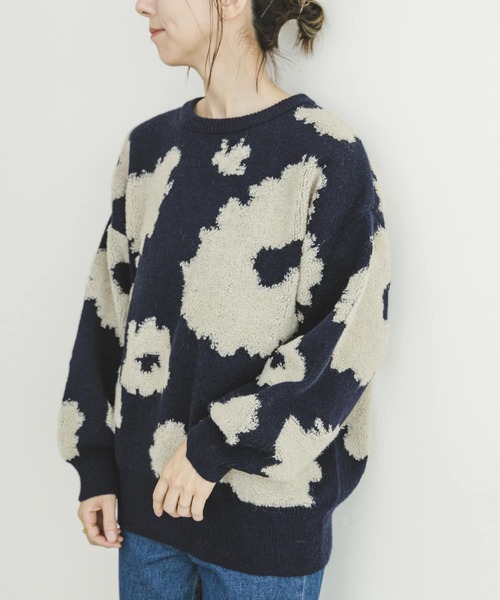 ITEMS URBANRESEARCH（アイテムズ アーバンリサーチ）の「フラワージャガードニット（ニット/セーター・レディース・グレー/ネイビー・FREE）」の15枚目の写真