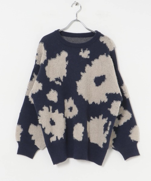 ITEMS URBANRESEARCH（アイテムズ アーバンリサーチ）の「フラワージャガードニット（ニット/セーター・レディース・グレー/ネイビー・FREE）」の17枚目の写真